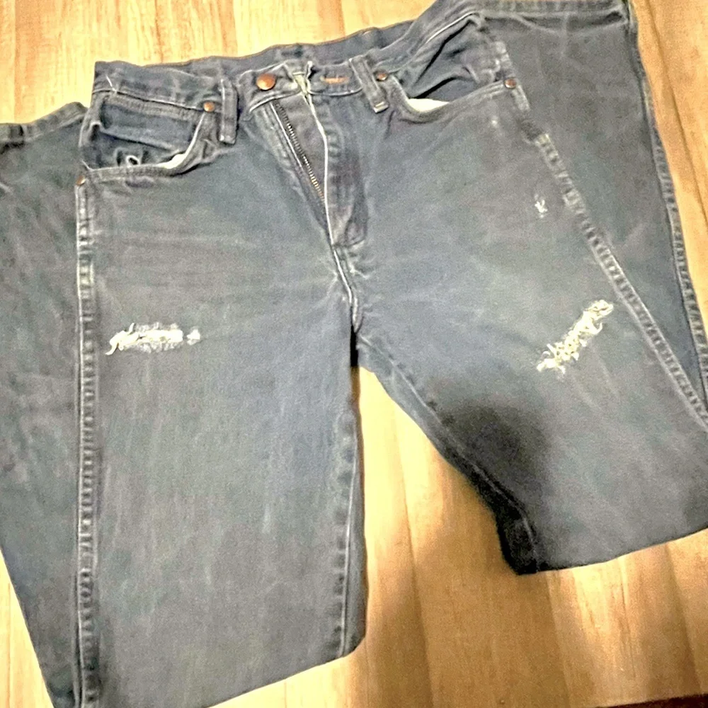 Wrangler Women's Boot Cut Blue Jeans with Distressed Details